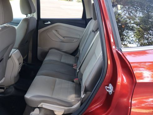 Used 2016 Ford Escape SE FWD image 20