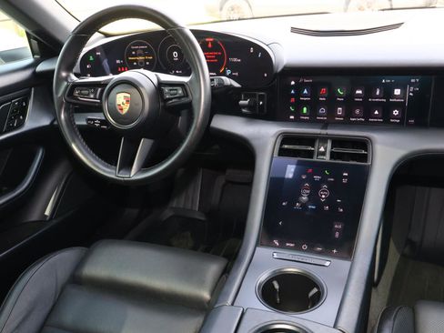 Used 2021 Porsche Taycan RWD image 11