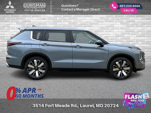 New 2025 Mitsubishi Outlander SE image 2