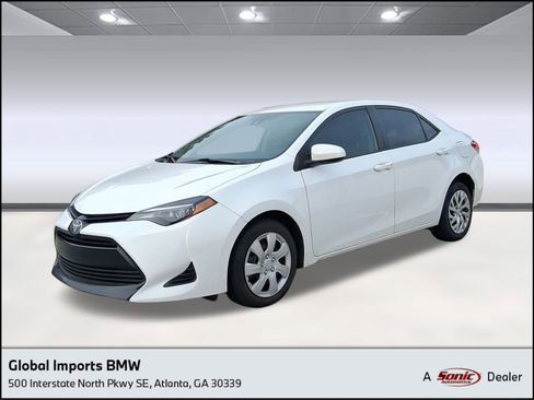 Used 2019 Toyota Corolla LE image 1