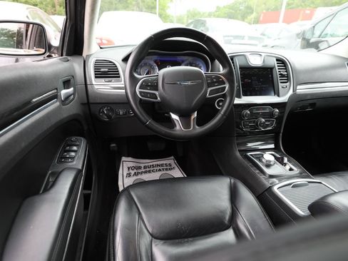 Used 2017 Chrysler 300 Limited AWD/4WD image 13