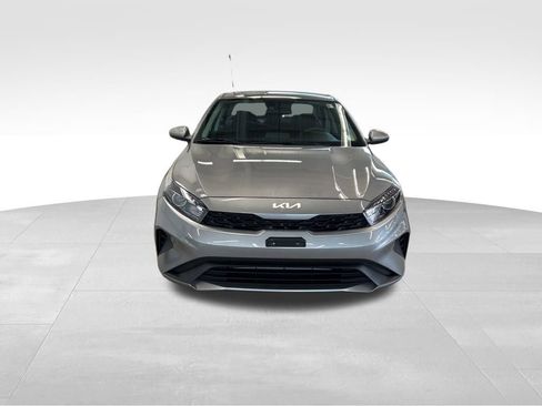 Certified 2023 Kia Forte LXS FWD image 6