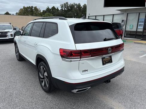 New 2026 Volkswagen Atlas SE FWD image 3