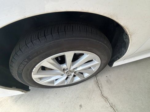 Used 2024 Toyota Camry LE FWD image 19