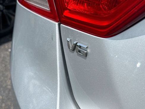 Used 2015 Chevrolet Impala LTZ FWD image 7