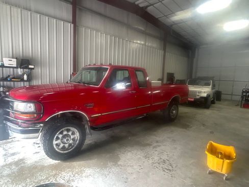 Used 1995 Ford F250 4x4 SuperCab image 2