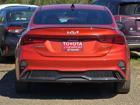Used 2022 Kia Forte GT-Line w/ GT-Line Premium Package FWD image 5