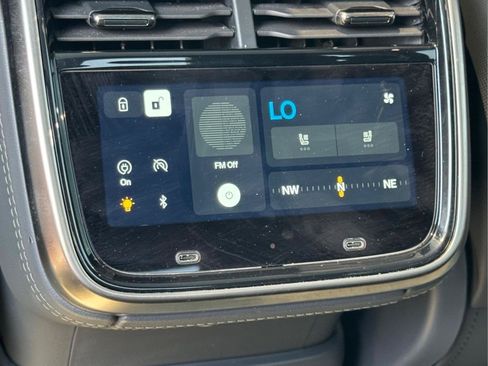 Used 2022 Rivian R1T Adventure AWD/4WD image 15