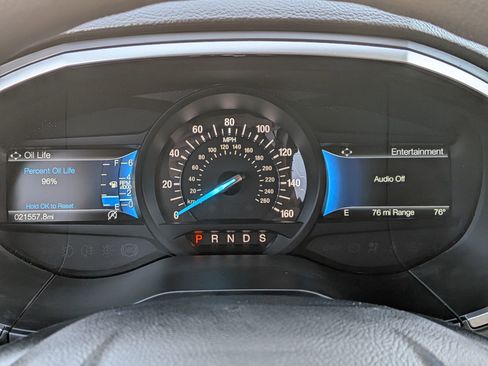 Used 2021 Ford Edge SE image 15