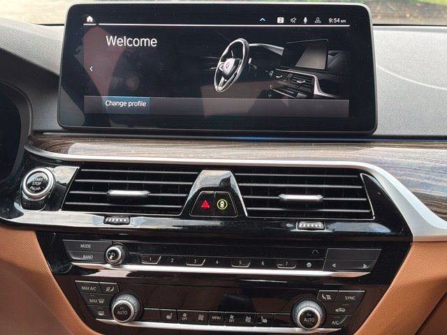 Used 2023 BMW 530e w/ Premium Package RWD image 23
