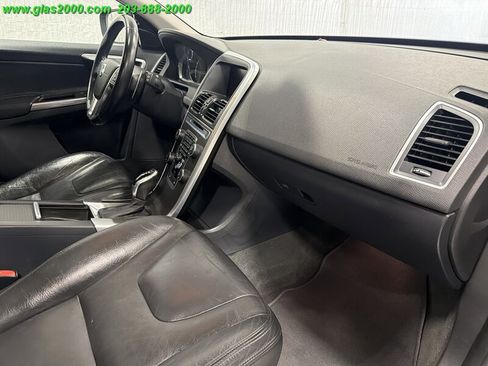 Used 2014 Volvo XC60 T6 image 5