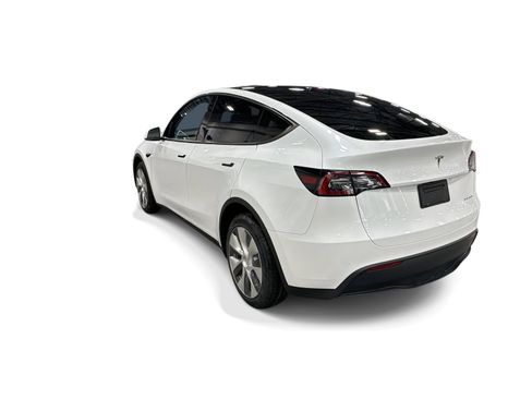 Used 2023 Tesla Model Y Long Range AWD/4WD image 4