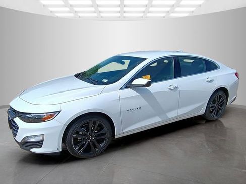 Used 2024 Chevrolet Malibu LT w/ Sport Edition FWD image 3