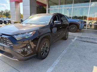 Used 2022 Toyota RAV4 Limited AWD/4WD video 1