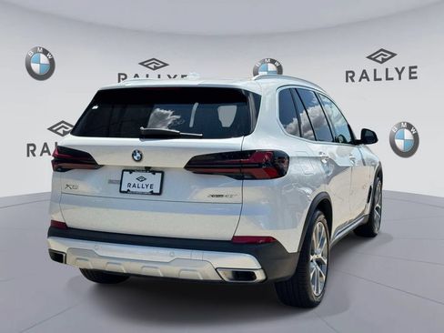 Used 2024 BMW X5 xDrive40i w/ Parking Assistance Package AWD/4WD image 4