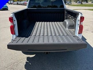 New 2026 Chevrolet Silverado 1500 W/T w/ WT Value Package AWD/4WD video 4