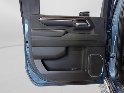 Used 2024 Chevrolet Silverado 2500 LT w/ All Star Edition image 37