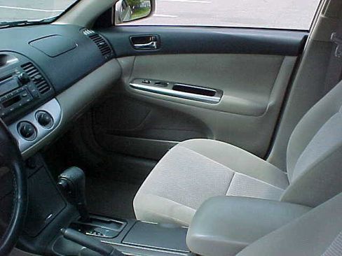 Used 2006 Toyota Camry SE FWD image 23