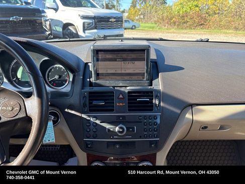 Used 2011 Mercedes-Benz C 300 4MATIC Sedan image 18