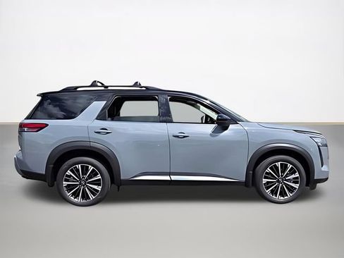 New 2026 Nissan Pathfinder Platinum w/ Lighting Package AWD/4WD image 2