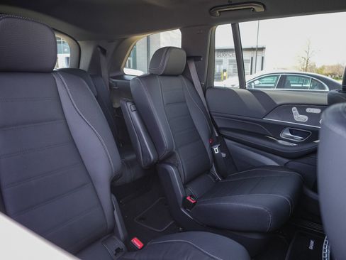 New 2026 Mercedes-Benz GLS 450 4MATIC image 29