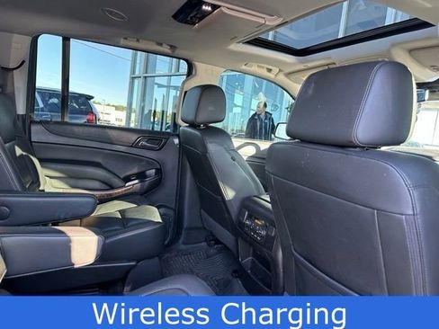 Used 2019 Chevrolet Suburban Premier image 13