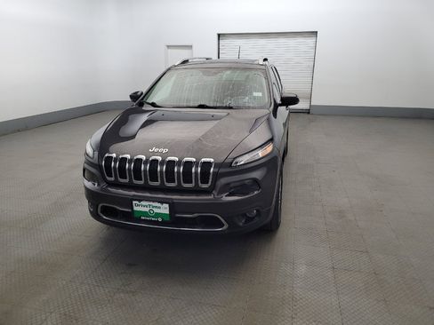 Used 2018 Jeep Cherokee Limited AWD/4WD image 15