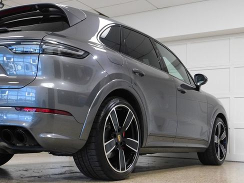 Used 2021 Porsche Cayenne GTS AWD/4WD image 73