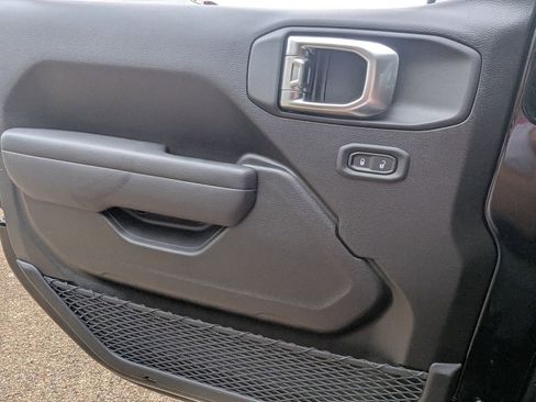 New 2026 Jeep Gladiator Sport image 14