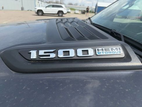 Used 2022 RAM 1500 Laramie AWD/4WD image 21