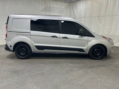 Used 2019 Ford Transit Connect XLT image 9