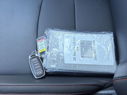 Used 2025 Nissan Sentra SR w/ SR Premium Package FWD image 23