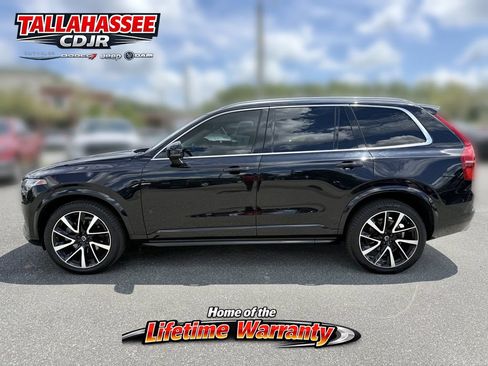 Used 2021 Volvo XC90 T6 Momentum w/ Climate Package AWD/4WD image 9