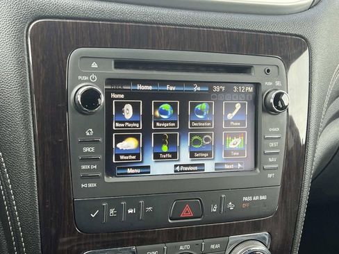 Used 2016 Chevrolet Traverse LTZ image 18