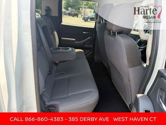 Certified 2024 Nissan Frontier SV w/ Tow Package AWD/4WD image 27