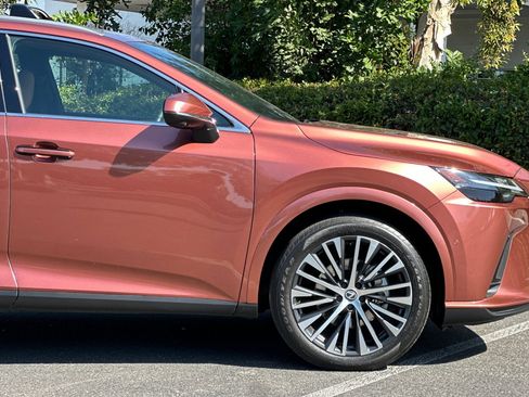 Used 2024 Lexus RX 350 Premium Plus w/ Convenience Package image 35