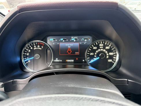 Used 2017 Ford F150 Platinum w/ Equipment Group 701A Luxury image 39