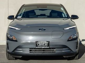 Used 2023 Hyundai Kona SE video 2