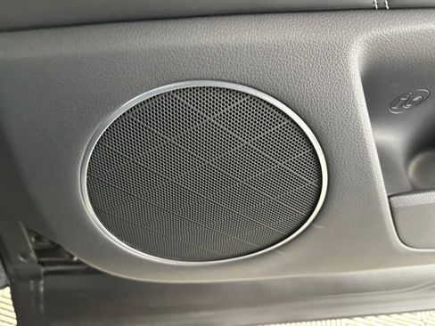 Used 2025 Genesis GV80 2.5T Select image 29