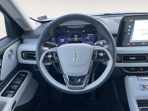 New 2026 Lincoln Aviator Reserve AWD/4WD image 12