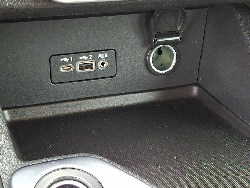 Used 2020 Nissan Sentra SV FWD image 25