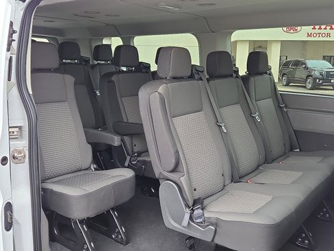 Used 2024 Ford Transit 350 XLT RWD image 6