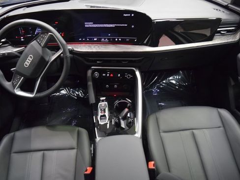 New 2025 Audi Q5 Premium image 8