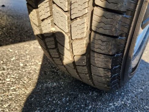 Used 2019 Ford Transit 250 130 Low Roof image 19