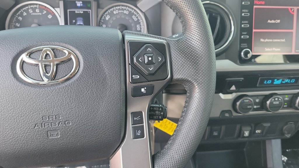 Used 2021 Toyota Tacoma SR5 RWD image 19