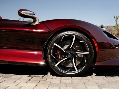 Used 2021 McLaren Elva RWD image 27