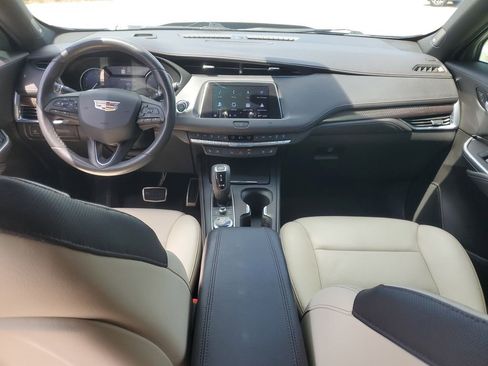 Used 2019 Cadillac XT4 Sport FWD image 17