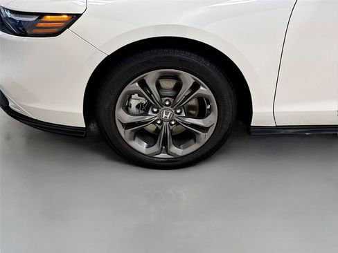 Used 2023 Honda Accord EX-L image 29