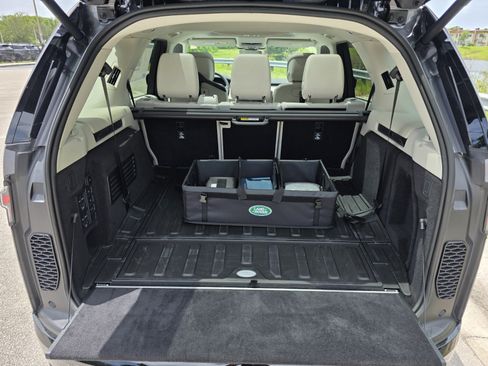 New 2026 Land Rover Discovery Dynamic SE AWD/4WD image 14