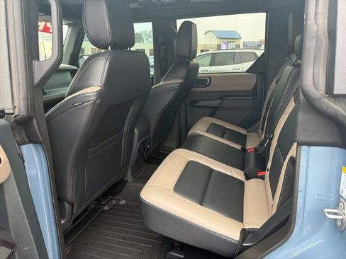 Used 2024 Ford Bronco Wildtrak image 7